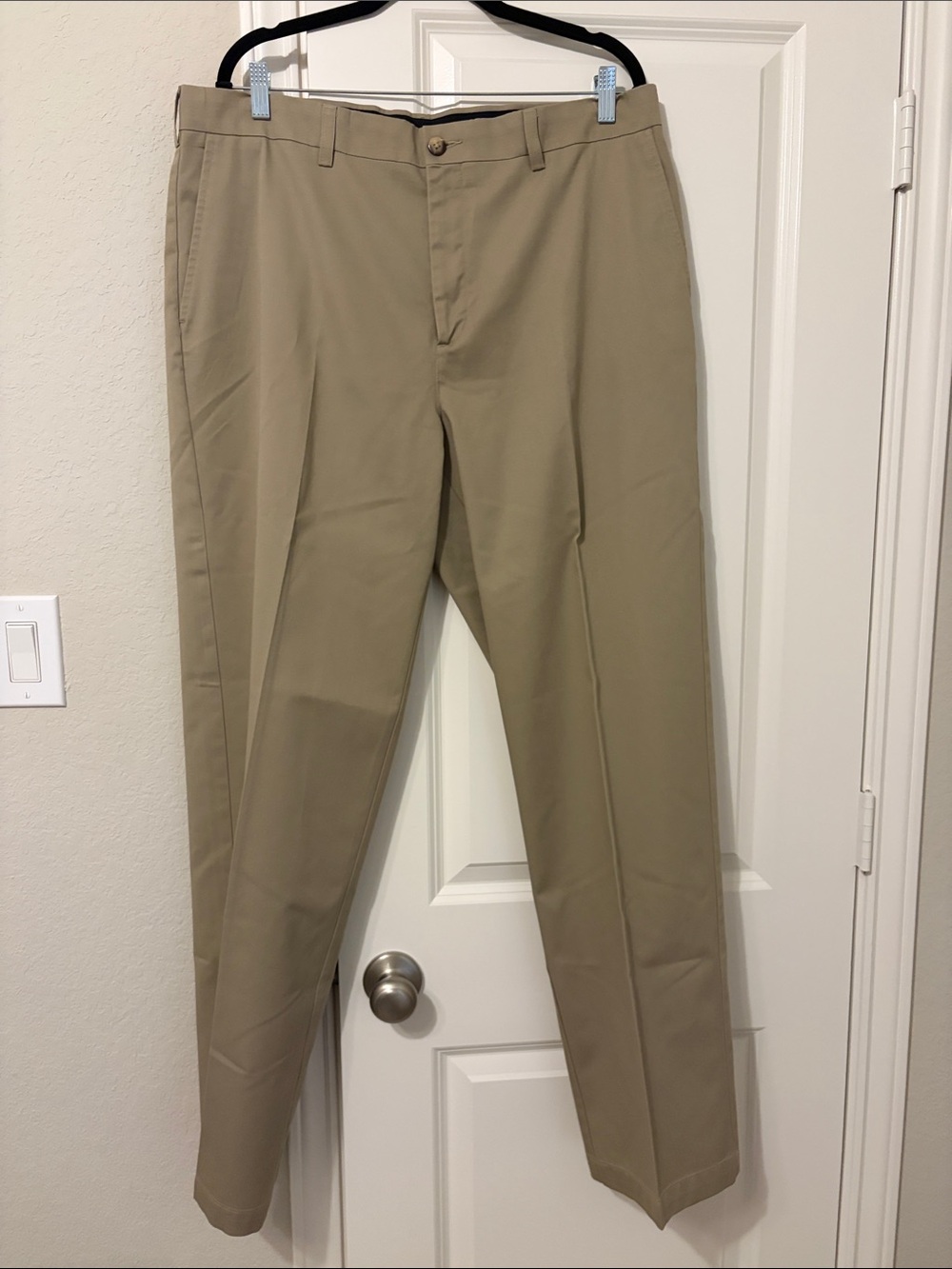 croft & barrow Men's Straight-Fit Khaki Pants - Tan